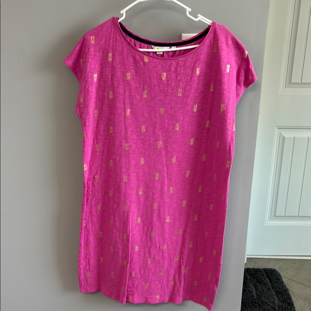 Boden Fuchsia T-shirt Dress with Gold Pineapple Accents